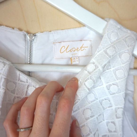 Closet London White Lace Skater Dress with Silver Belt - Picture 6 of 10